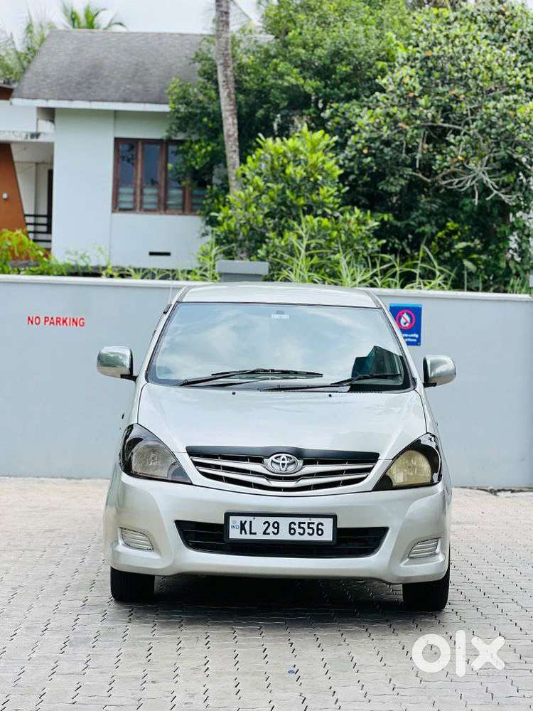 Toyota Innova 2.5 E 8 Str, 2007, Diesel