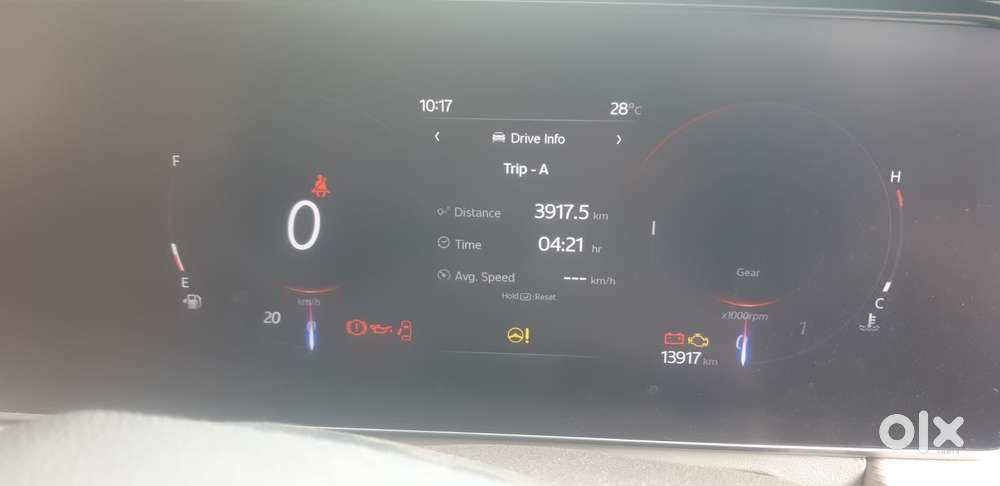 Mahindra Xuv700 2.0 Ax 5 Petrol Mt 7 Str, 2022, Petrol