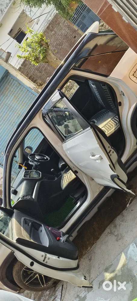 Maruti Suzuki Brezza 2017 Diesel Well Maintained
