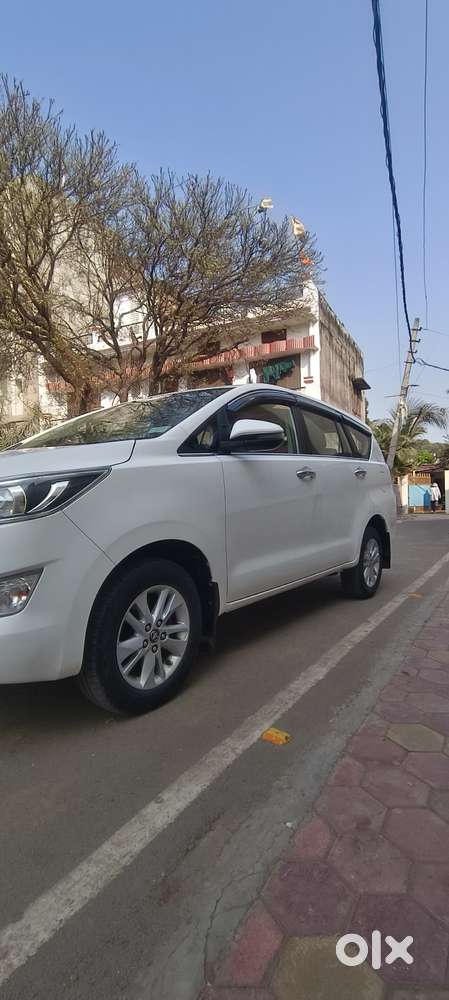Toyota Innova Crysta 2.4 G Mt 8s, 2018, Diesel