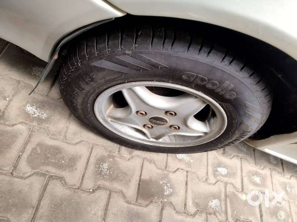 Maruti esteem vxi