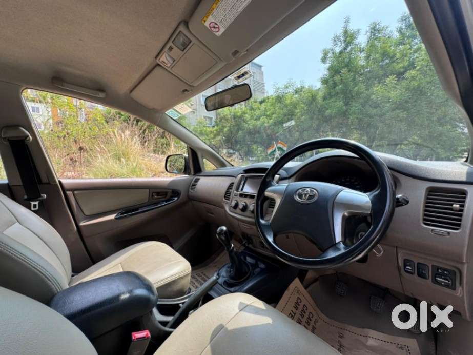 Toyota Innova 2.5 G (diesel) 7 Seater Bs Iv, 2016, Diesel
