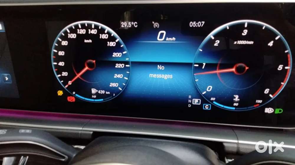  Mercedes-benz Gls 400d — Vip Number  First Owner
2022 November