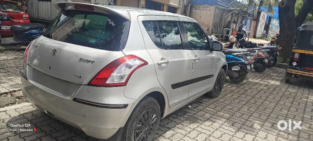 Maruti Suzuki Swift 1.2 Vxi 2015