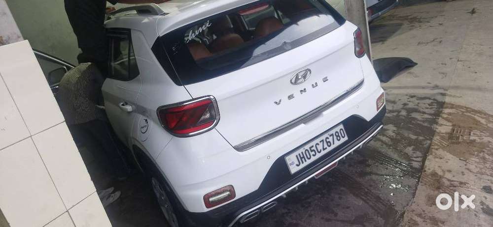 Hyundai Venue, 2021, Petrol