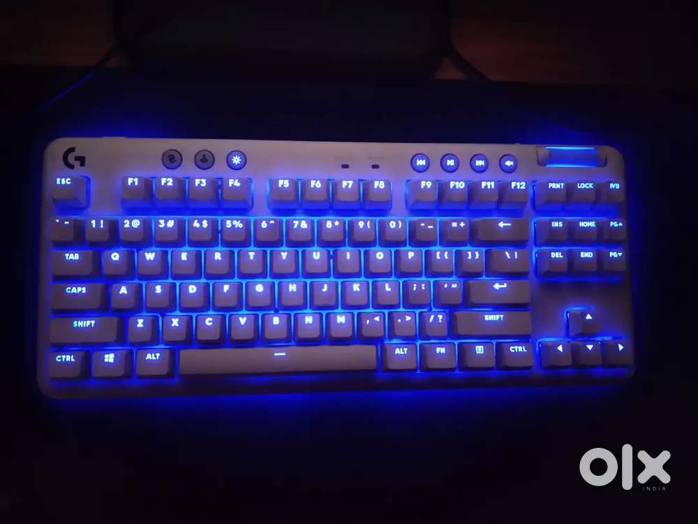 Logitech G715 Wireless Mechanical Gaming Keyboard (used)