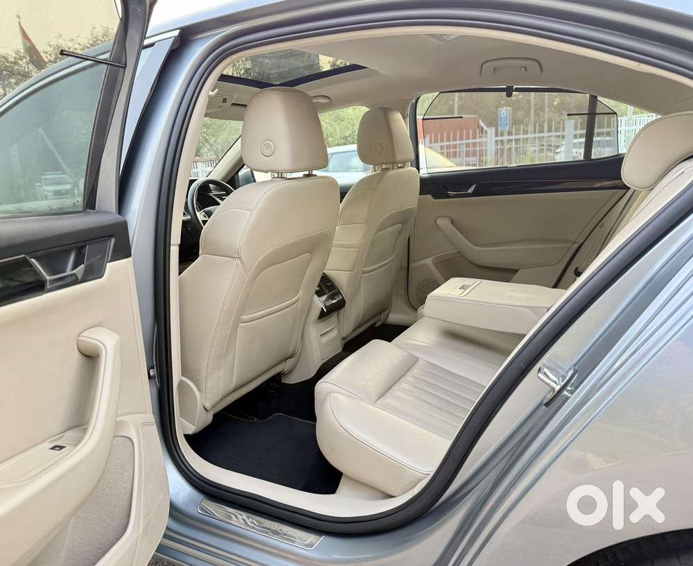 Skoda Superb L&k 1.8 Tsi At, 2019, Petrol