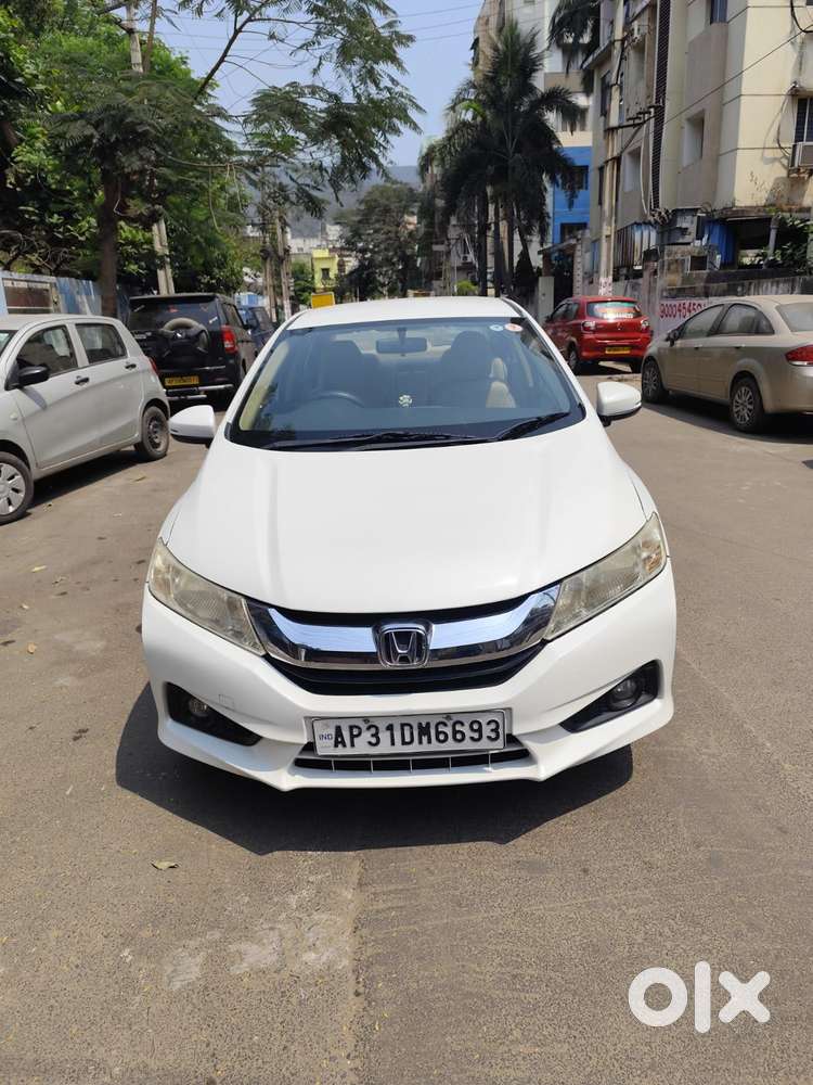 Honda City 1.5 V 4th Gen I-vtec Mt, 2016, Petrol