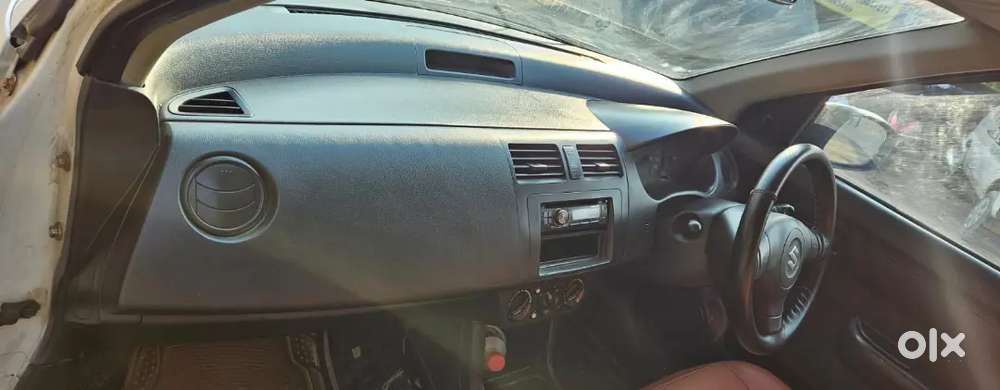 Maruti Suzuki Swift 2011