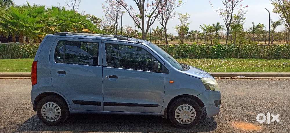 Maruti Suzuki Wagon R 2014 Petrol& Cng Company Fitted 90000 Km Driven