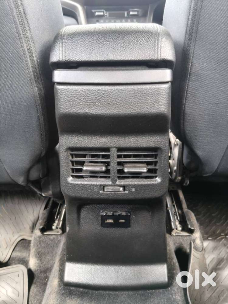 Maruti Suzuki Brezza 1.5 Zxi At Smart Hybrid, 2022, Petrol