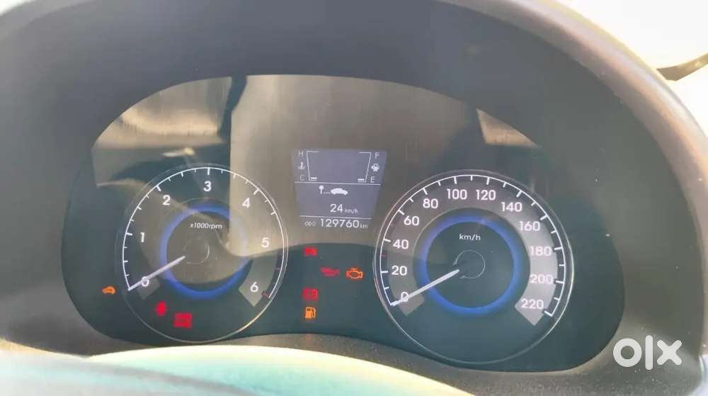 Hyundai Verna 1.6 2012/9 Month