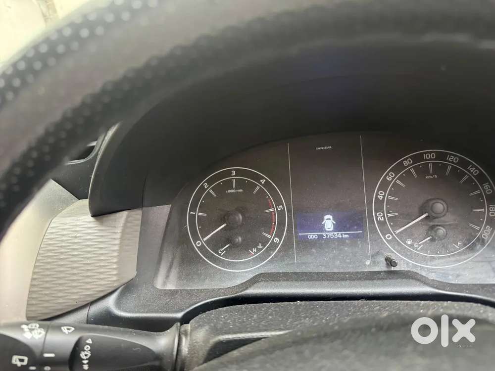 Toyota Innova Crysta 2024 Diesel 37550 Km Driven