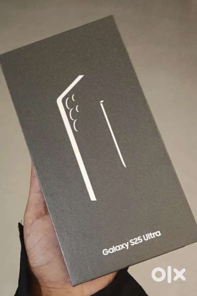 Samsung Galaxy S25 ultra brand new sealed