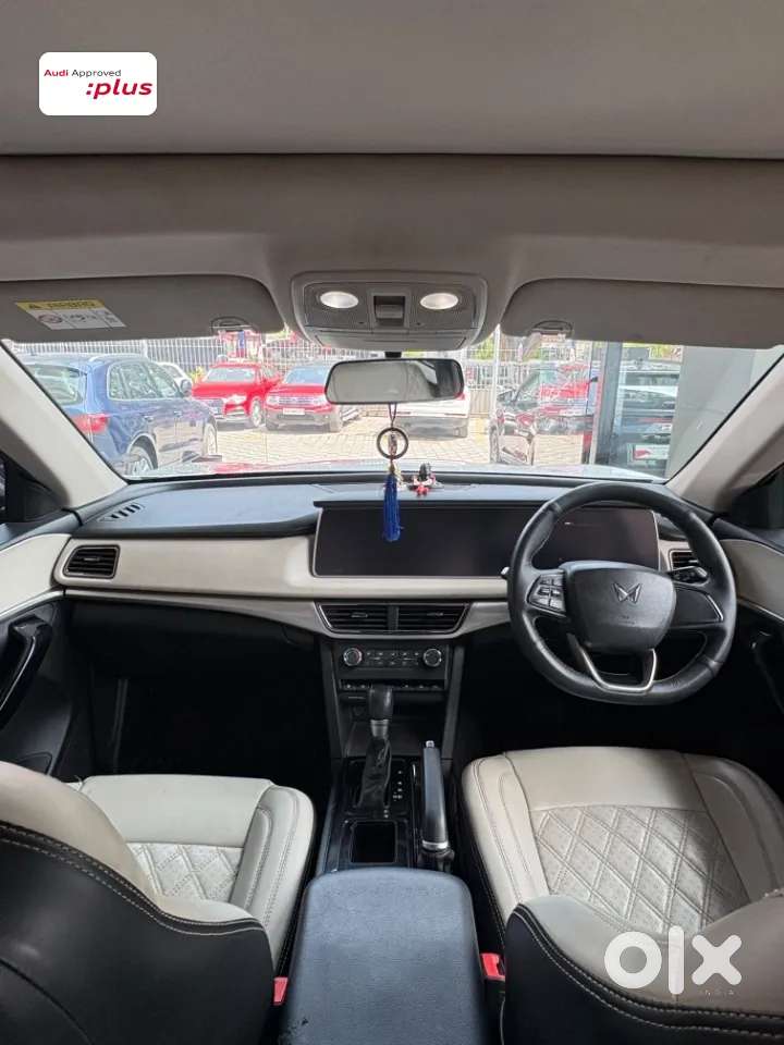 Mahindra Xuv700 2.2 Ax 5 Diesel At 7 Str, 2023, Diesel