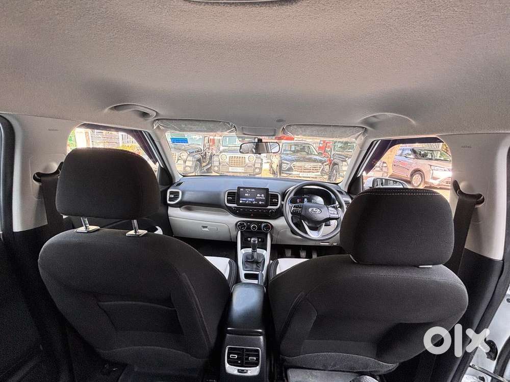 Hyundai Venue S (o) 1.0 Turbo Mt, 2024, Petrol