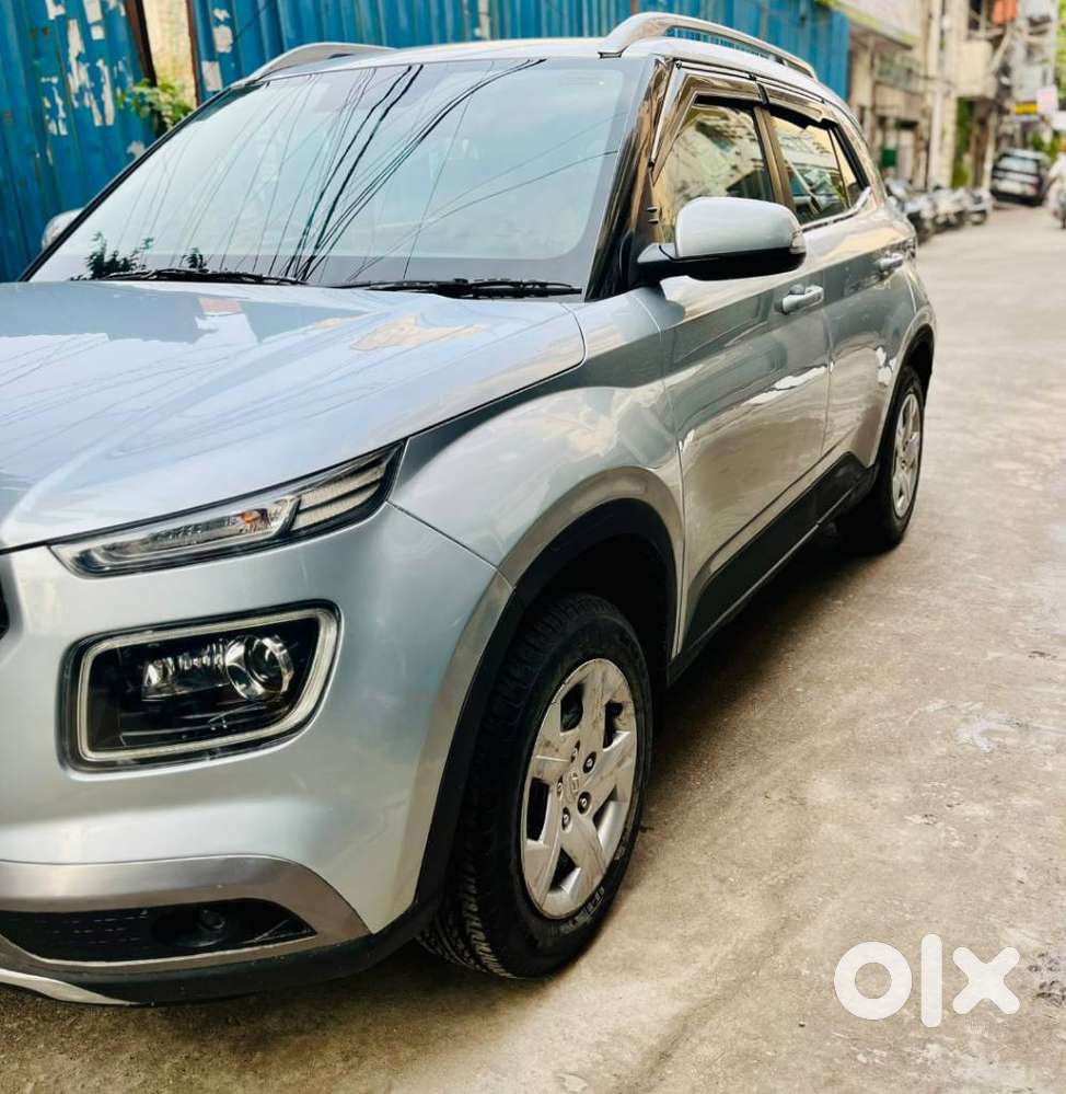 Hyundai Venue S Plus Mt 1.2 Kappa, 2022, Cng & Hybrids