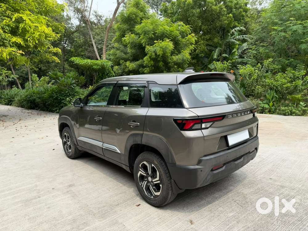 Maruti Suzuki Brezza 1.5 Vxi Smart Hybrid, 2023, Petrol