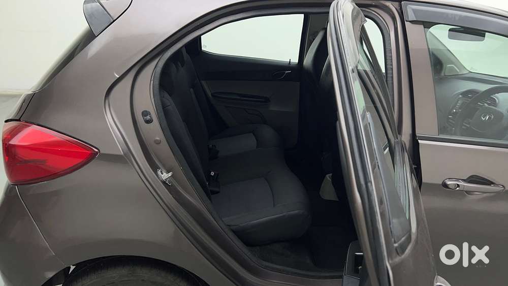 Tata Tiago 1.2 Revotron Xt, 2018, Petrol