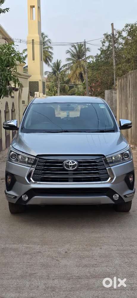 Toyota Innova Crysta 2017 Diesel Well Maintained