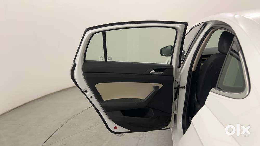 Skoda Slavia Style 1.0l Tsi At, 2024, Petrol