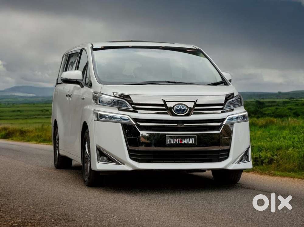 Toyota Vellfire Vip – Executive Lounge, 2023, Petrol