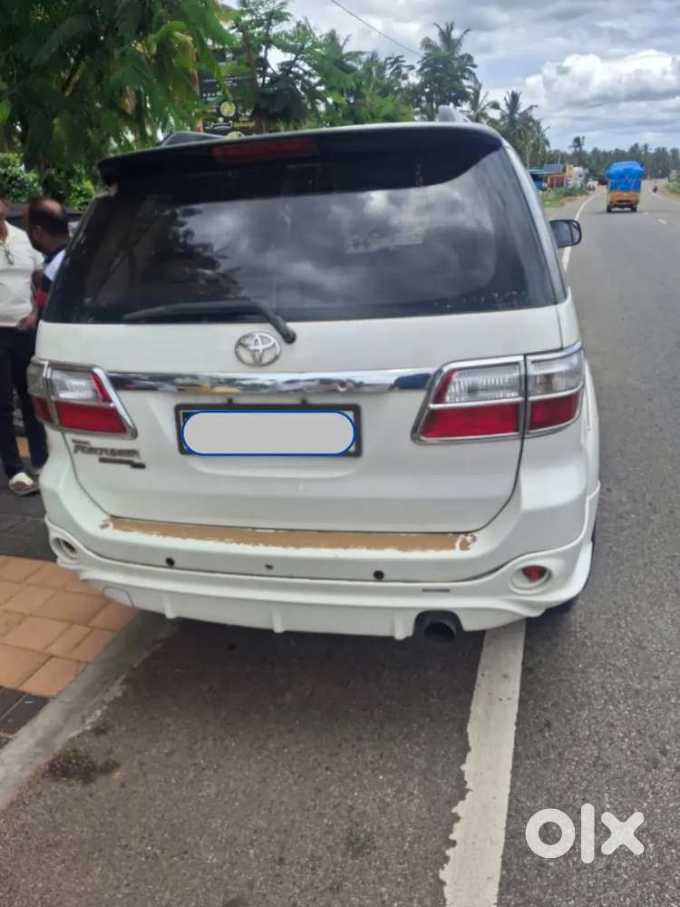 Toyota Fortuner Diesel 2011