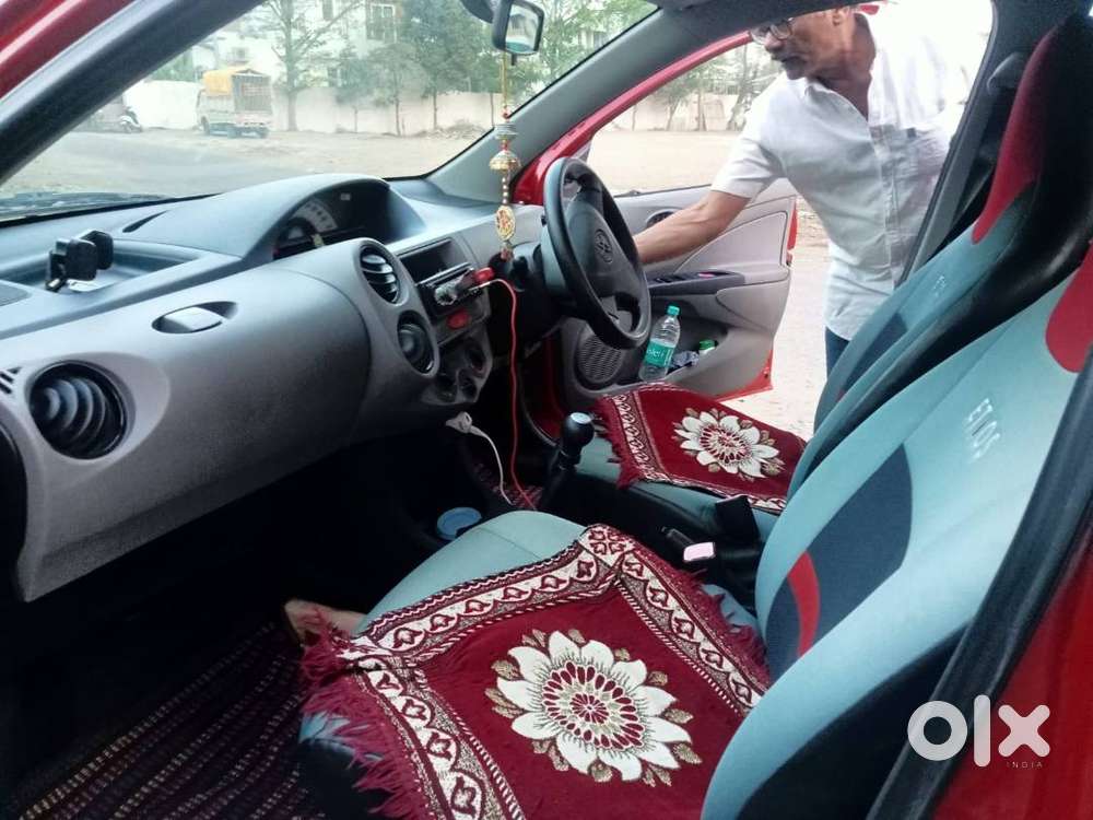 Toyota Etios Liva 2011 Petrol Well Maintained