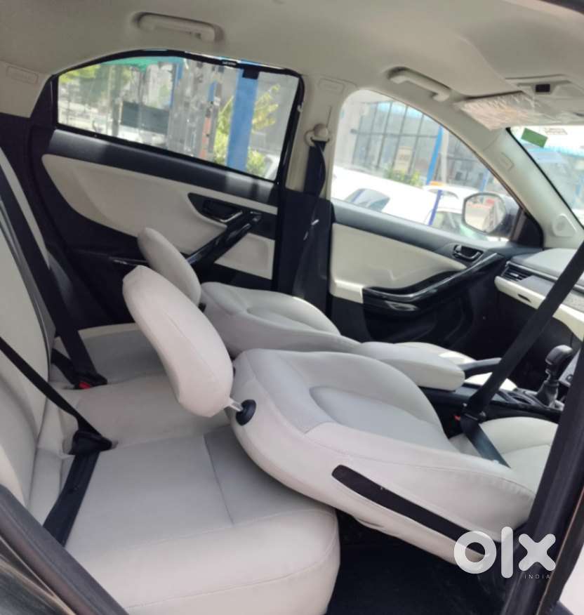 Tata Nexon Fearless Plus (ps) 1.2 Icng 6mt Red Dark Edition, 2025, P..