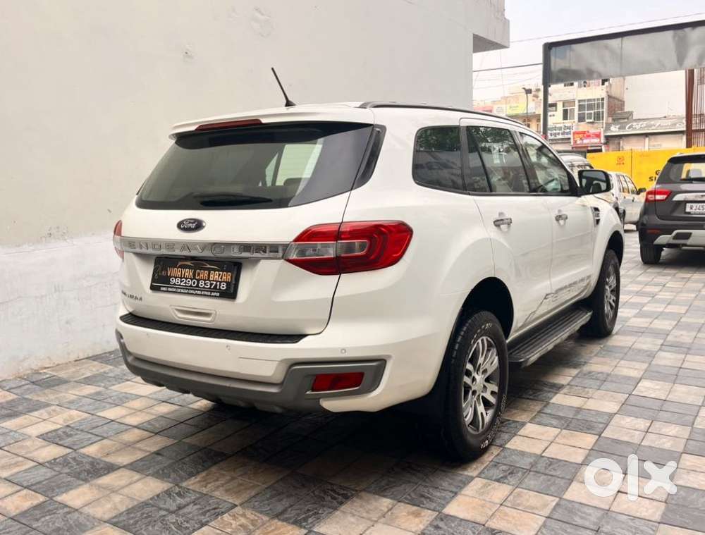 Ford Endeavour 2.2 Titanium At 4x2, 2016, Diesel