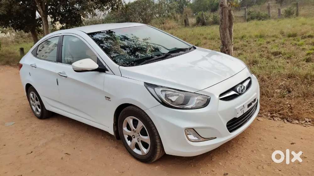 Hyundai Verna 2012 Diesel 130000 Km Driven