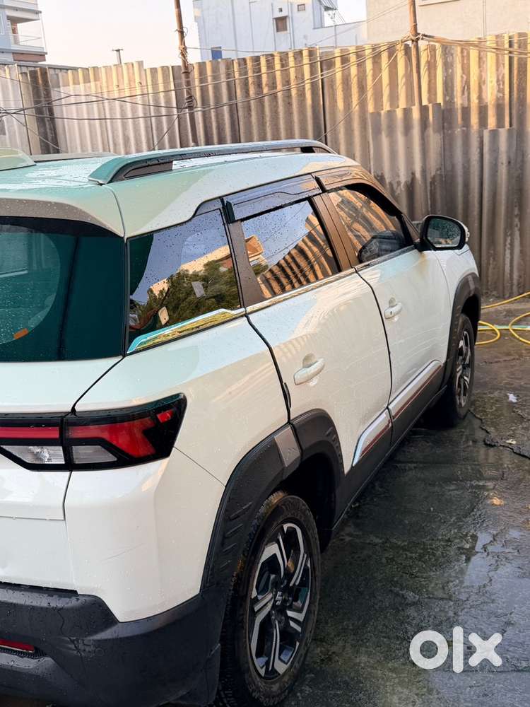 Maruti Brezza Vxi At Petrol 2025