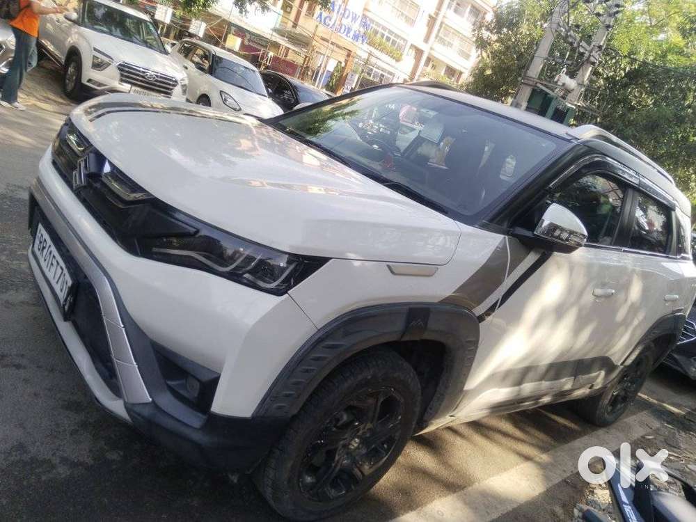 Maruti Suzuki Brezza 1.5 Zxi Smart Hybrid, 2022, Petrol