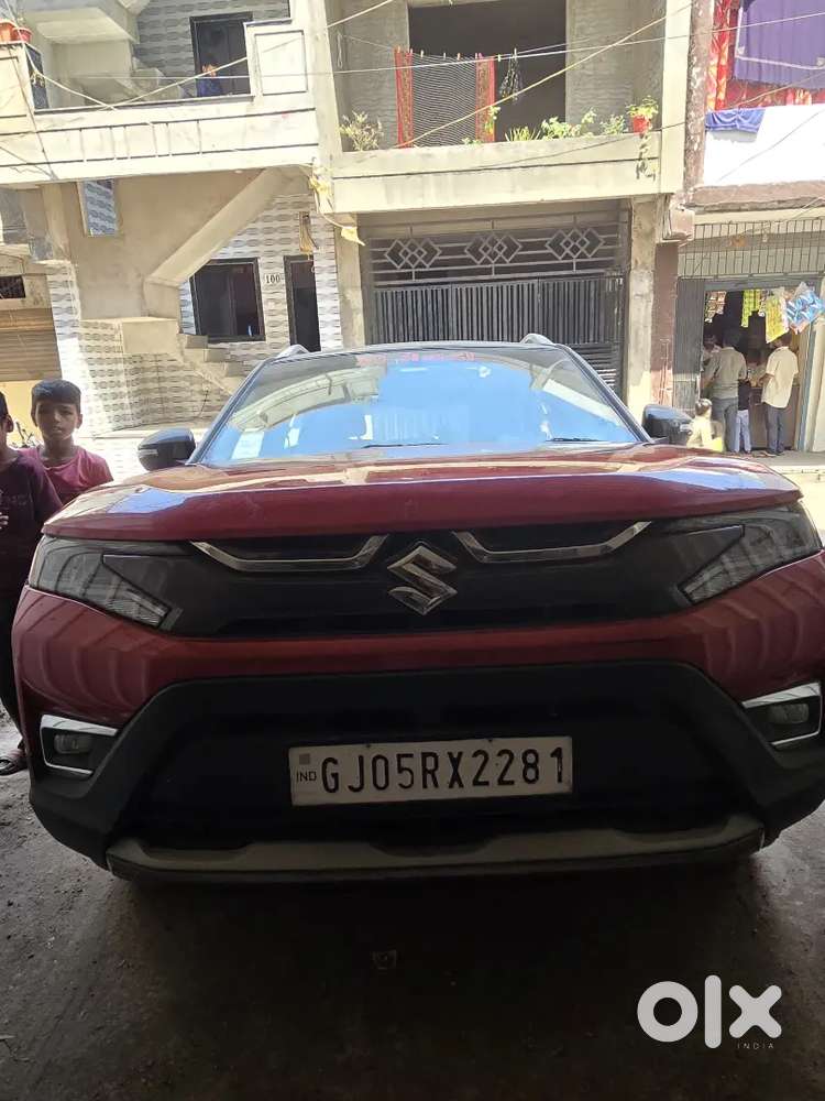 Maruti Suzuki Brezza 2025 Cng & Hybrids 1320 Km Driven