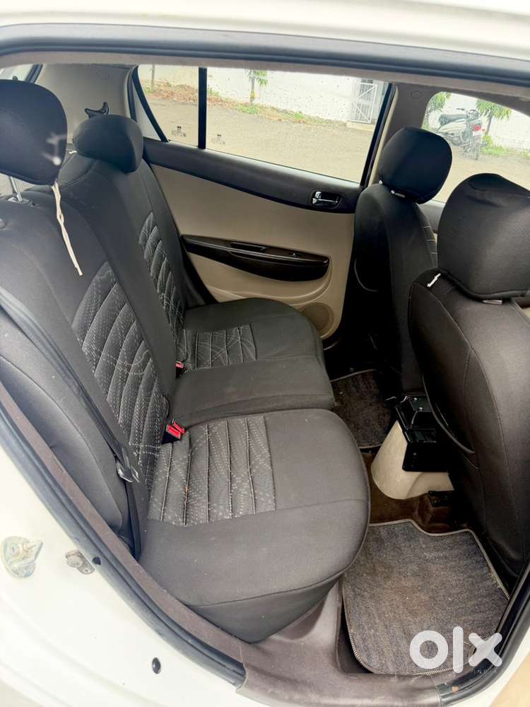 Hyundai I20 Sportz Petrol 2011