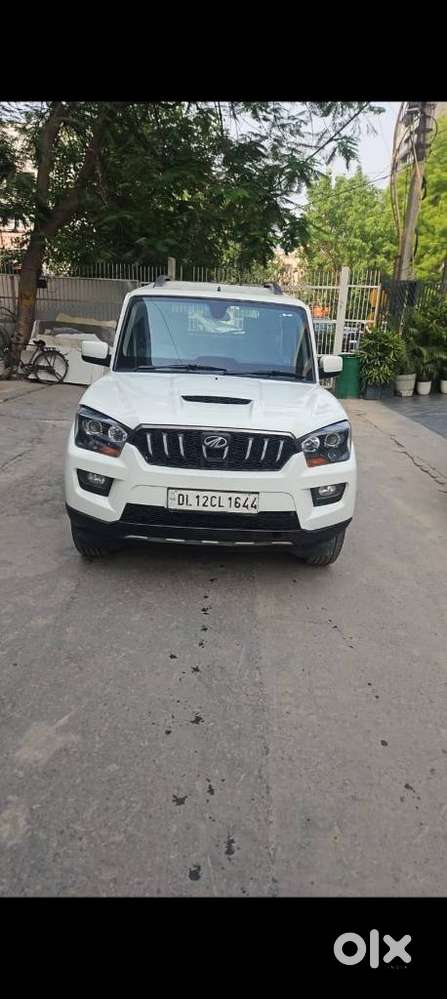 Mahindra Scorpio S10 7 Seater, 2017, Petrol