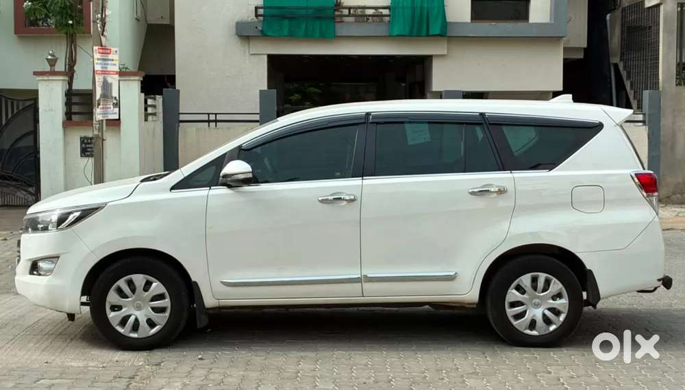 Toyota Innova Crysta 2.4 G Mt 7 Str, 2020, Diesel