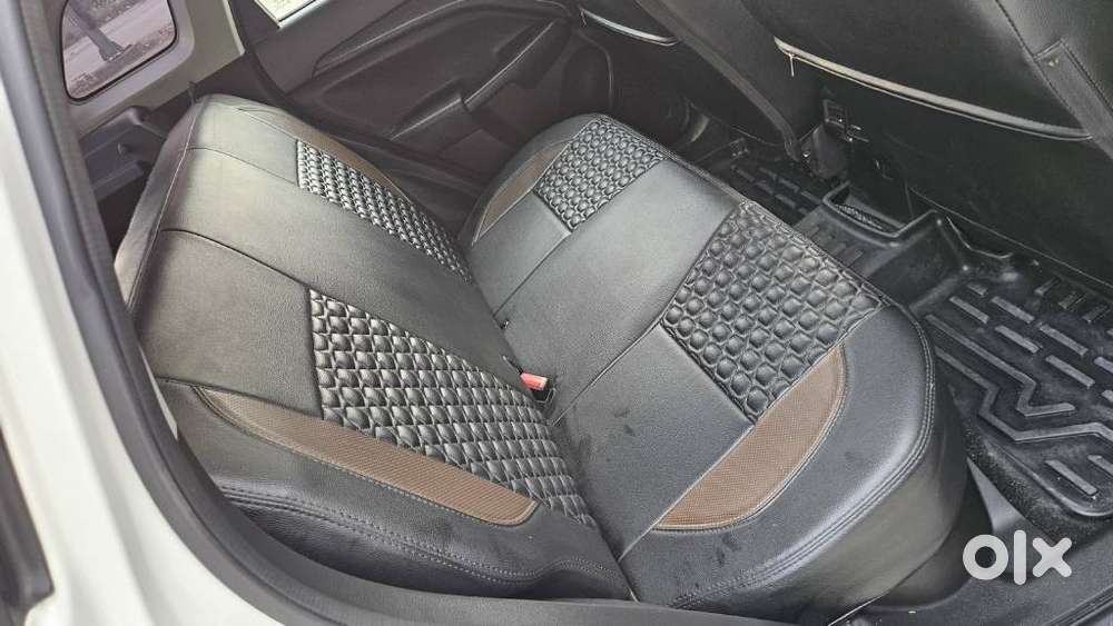 Maruti Suzuki Brezza 1.5 Lxi Smart Hybrid, 2024, Petrol