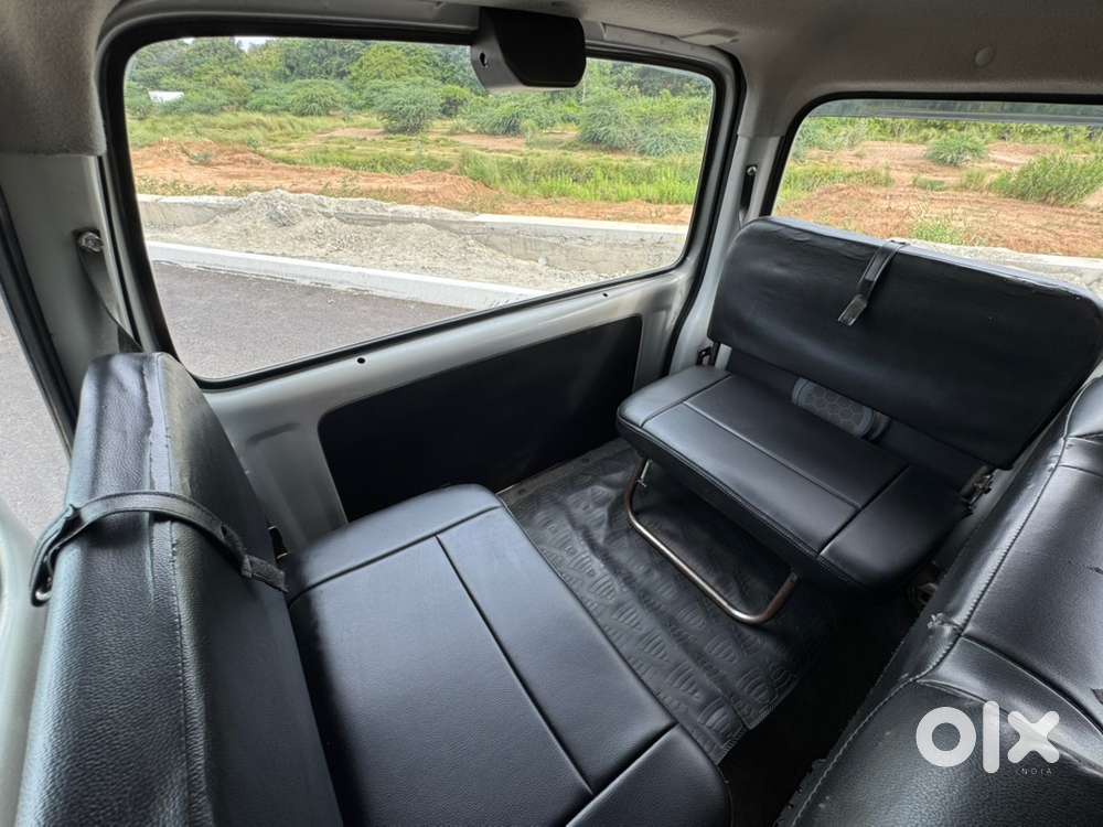 2022 Maruti Eeco Petrol Manual