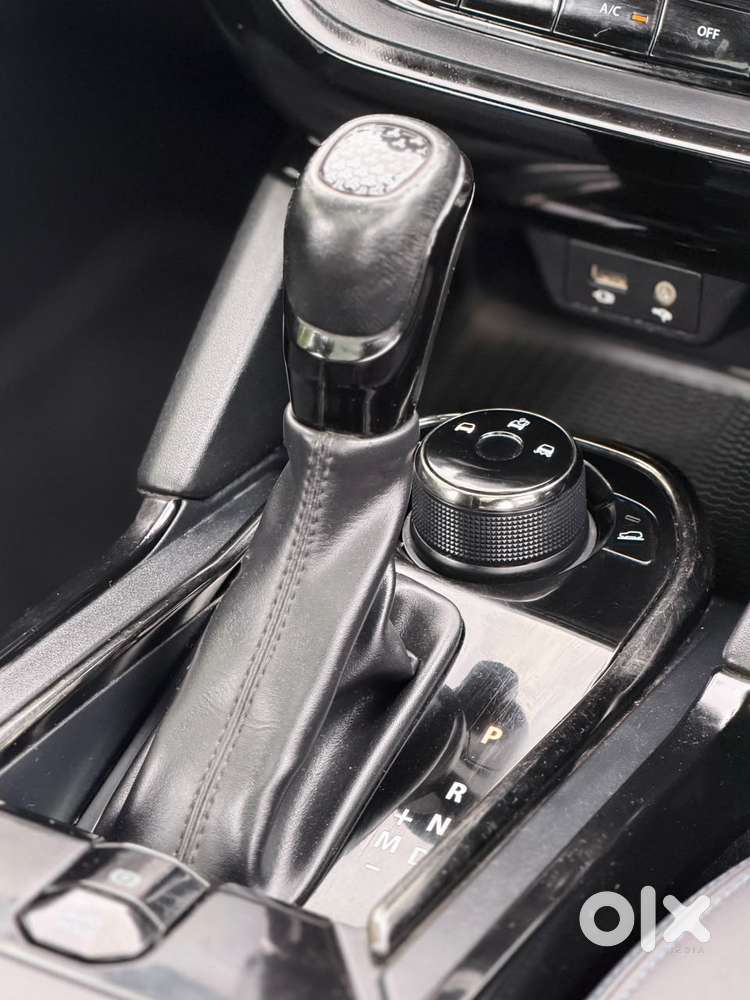 Tata Safari 2.0 Xza Plus 6 S Dark Edition, 2022, Diesel