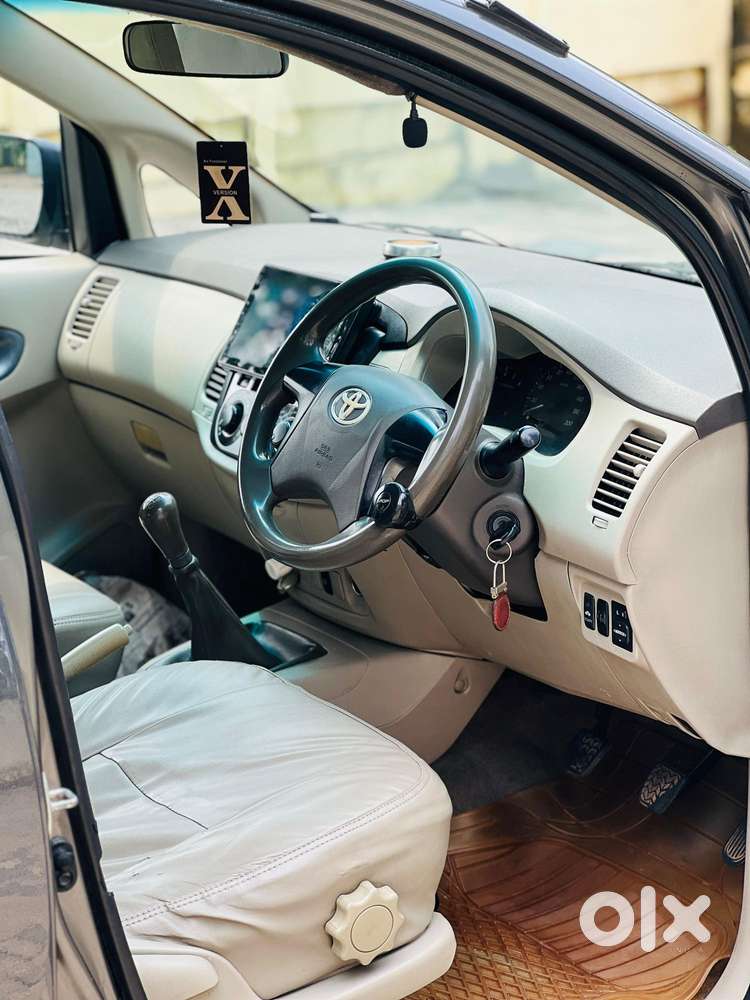 Toyota Innova 2.5 G (diesel) 7 Seater, 2012, Diesel