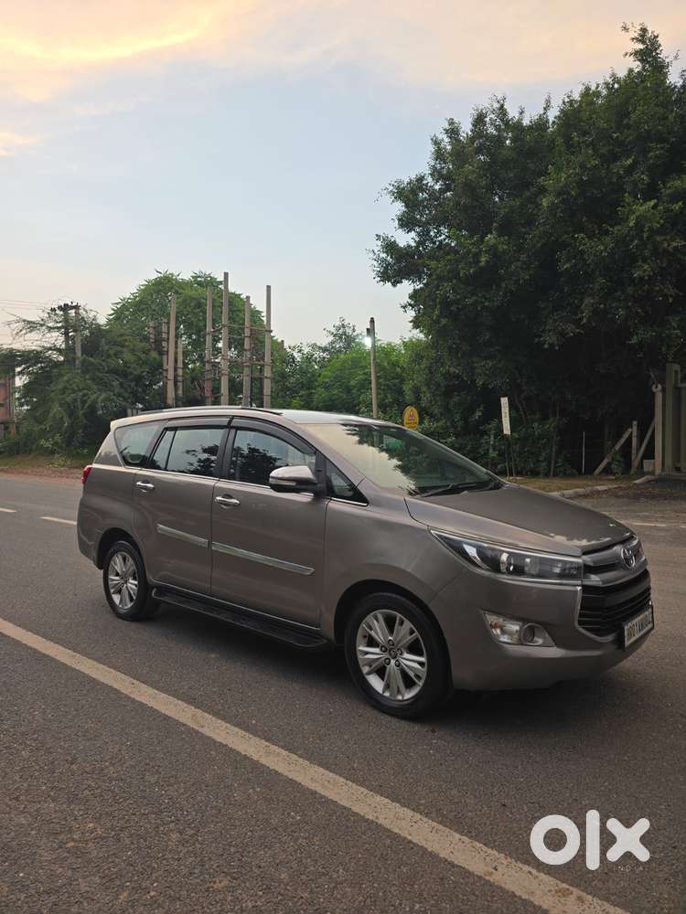 Toyota Innova Crysta 2.4 Zx Mt, 2016, Diesel