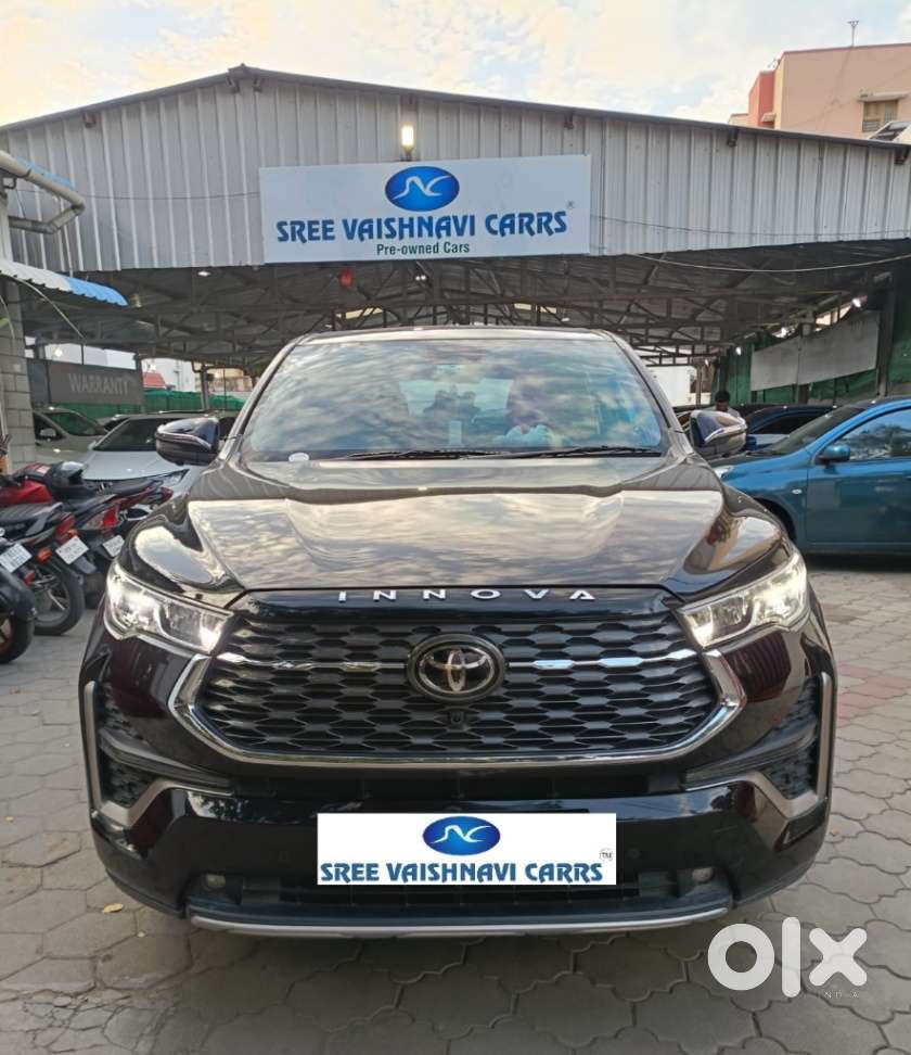 Toyota Innova Hycross 2.0 Zx Hybrid 7 Str, 2025, Petrol