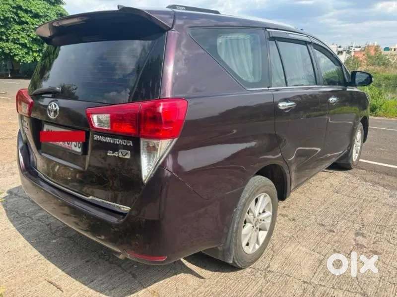 Toyota Innova Crysta 2.4 V 7 Str, 2016, Diesel