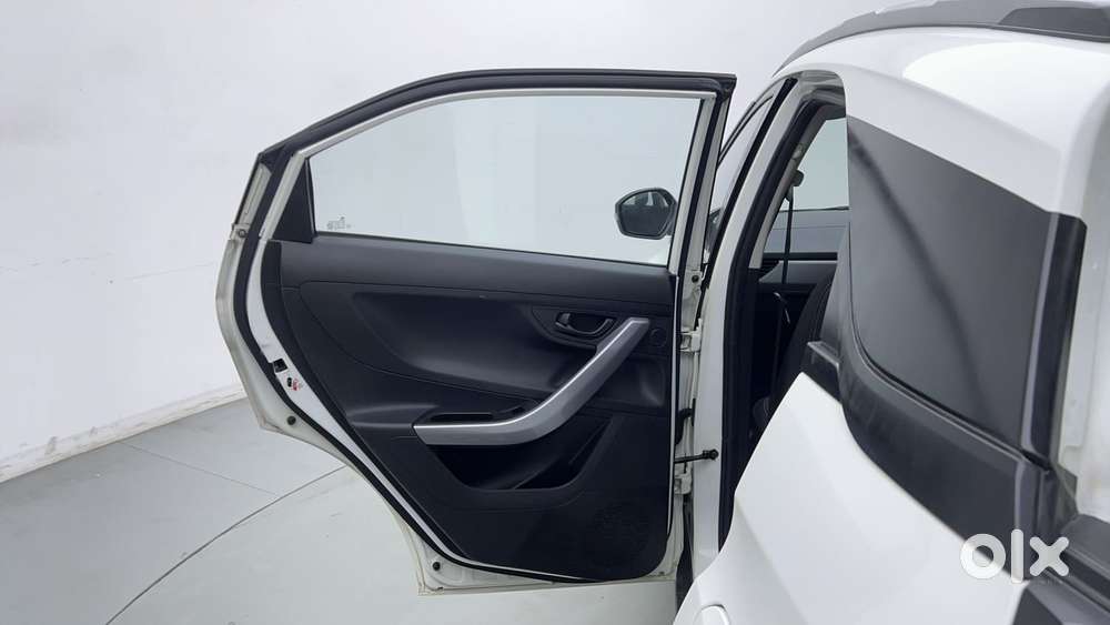 Tata Nexon 1.2 Revotron Xm, 2023, Petrol