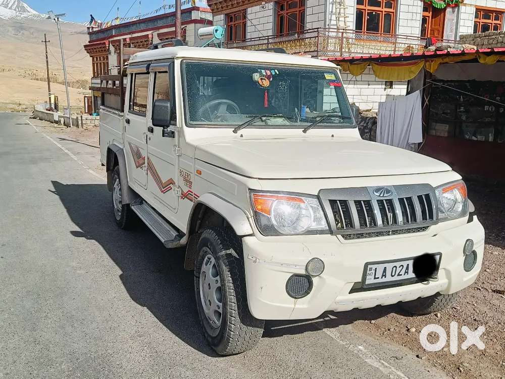 Mahindra Bolero Camper Gold Zx White