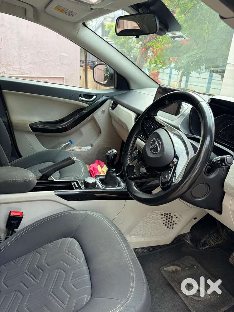 Premium Car For Sale – Tata Nexon Xz+s (petrol)