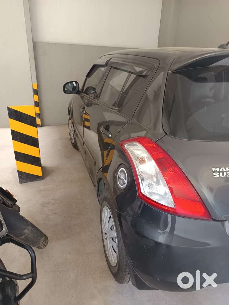 Maruti Suzuki Swift Vxi Abs Bsiv, 2017, Petrol