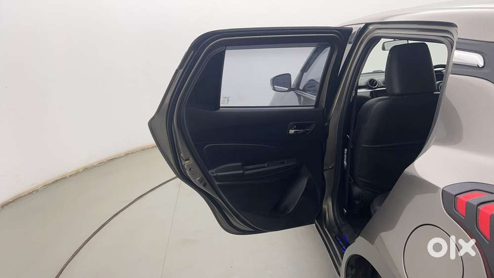 Maruti Suzuki Swift Zxi Plus, 2022, Petrol