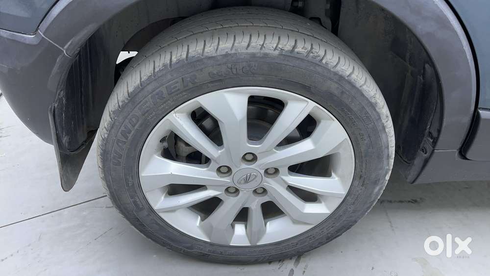 Mahindra Xuv300 W8, 2019, Petrol